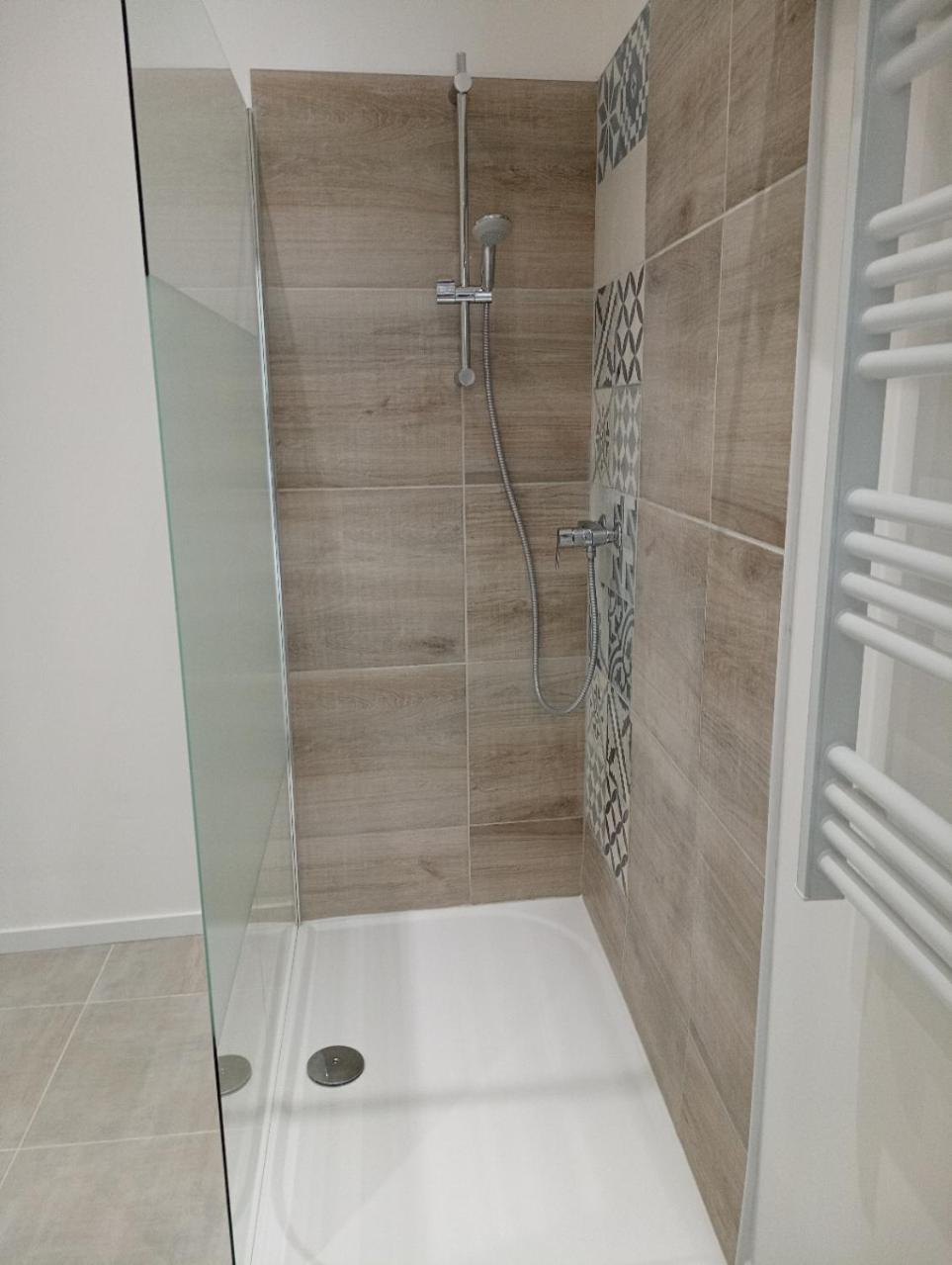 Appart Proche Toutes Commodites Souvigny ภายนอก รูปภาพ