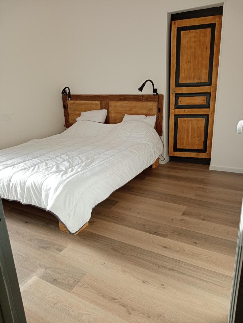 Appart Proche Toutes Commodites Souvigny ภายนอก รูปภาพ